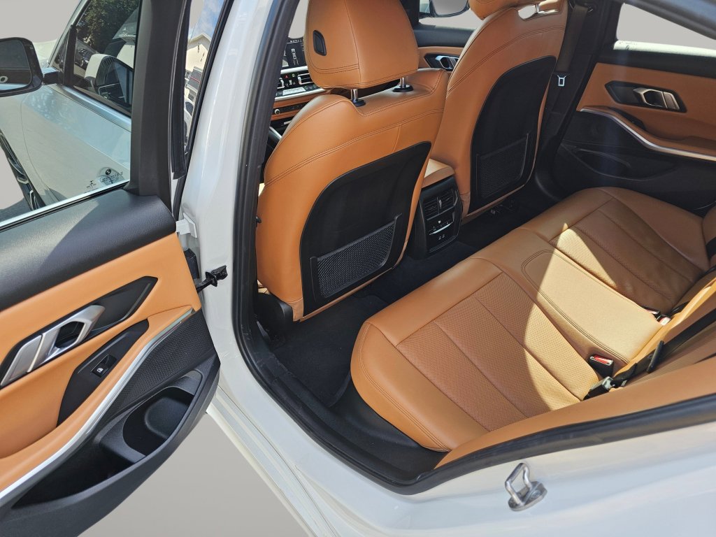 Used 2022 BMW 330i xDrive Sedan image 25