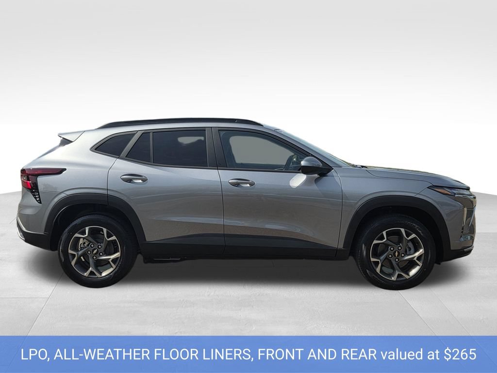 New 2026 Chevrolet Trax LT w/ Driver Confidence Package FWD image 5