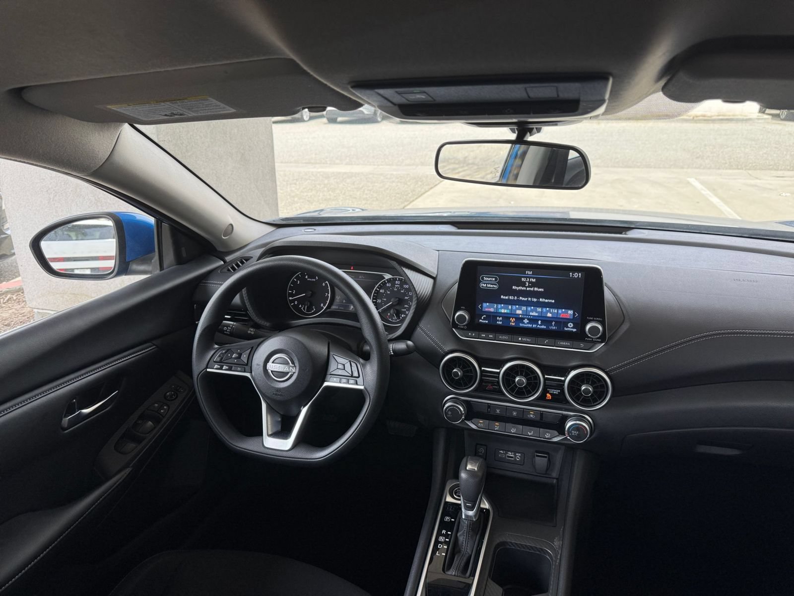 Used 2025 Nissan Sentra SV FWD image 32