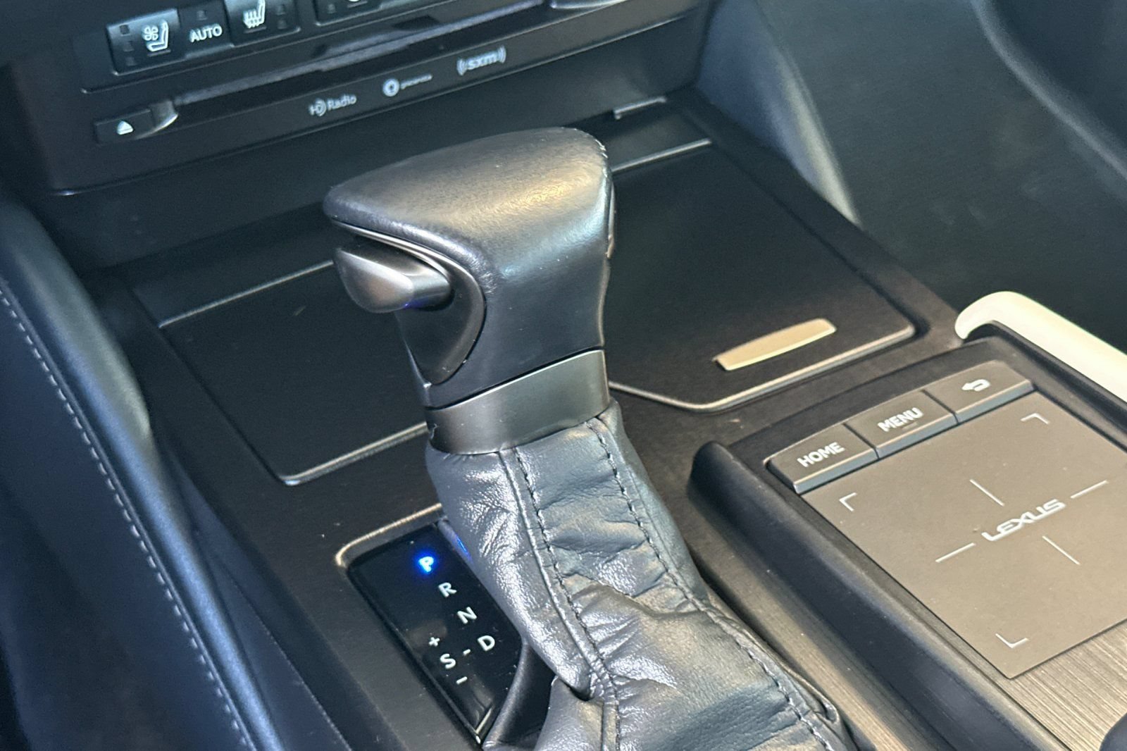 Used 2022 Lexus ES 300h w/ Premium Package FWD image 17