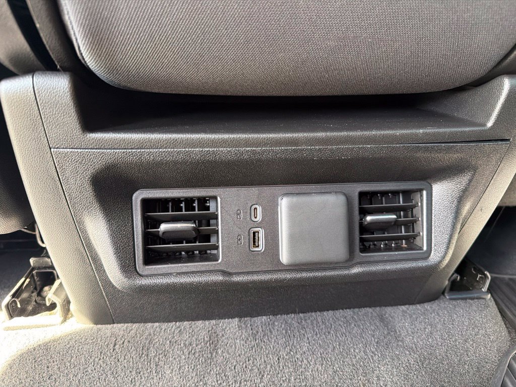 Used 2023 Chevrolet Silverado 1500 LT AWD/4WD image 26