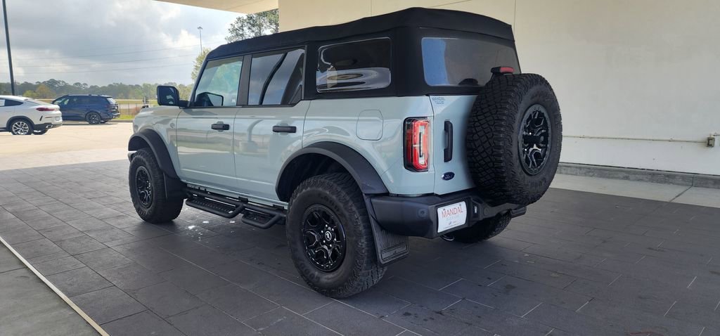 Used 2023 Ford Bronco Wildtrak image 8