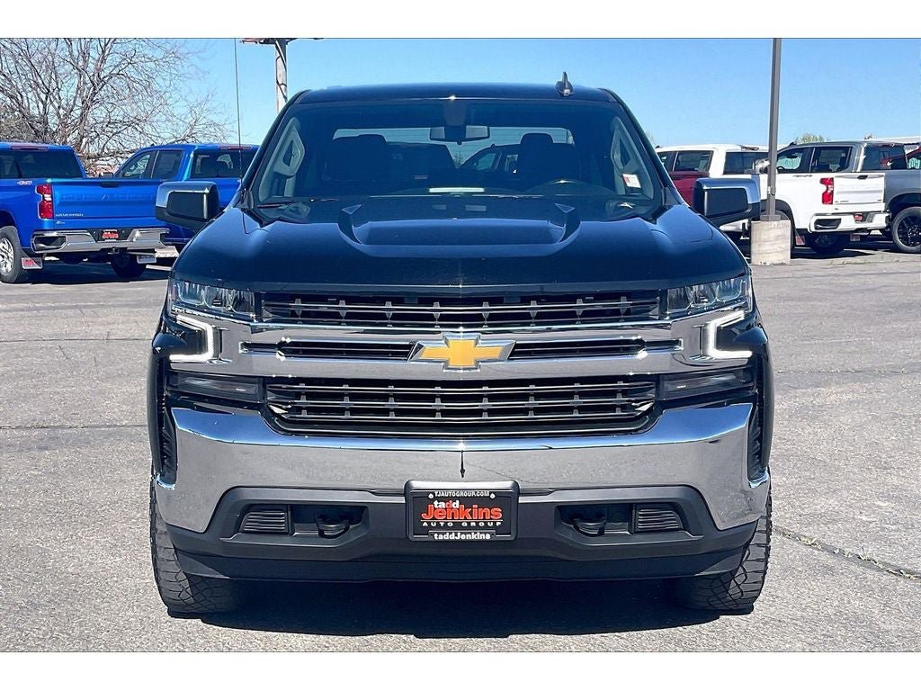 Used 2021 Chevrolet Silverado 1500 LT AWD/4WD image 3