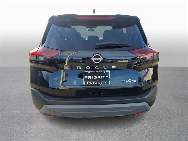 Used 2023 Nissan Rogue SV image 5
