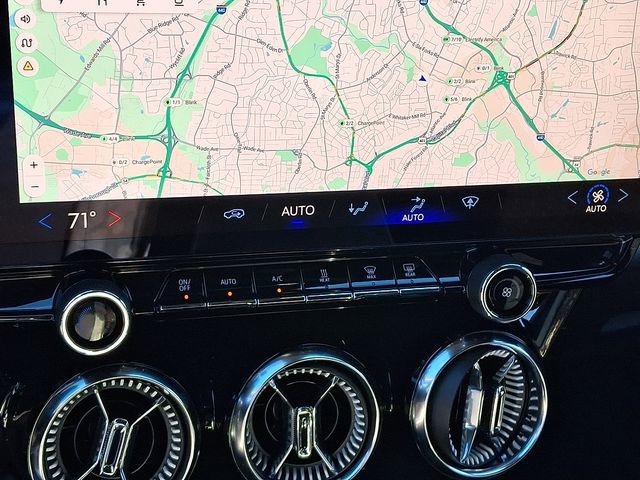 Used 2025 Chevrolet Blazer EV LT image 19