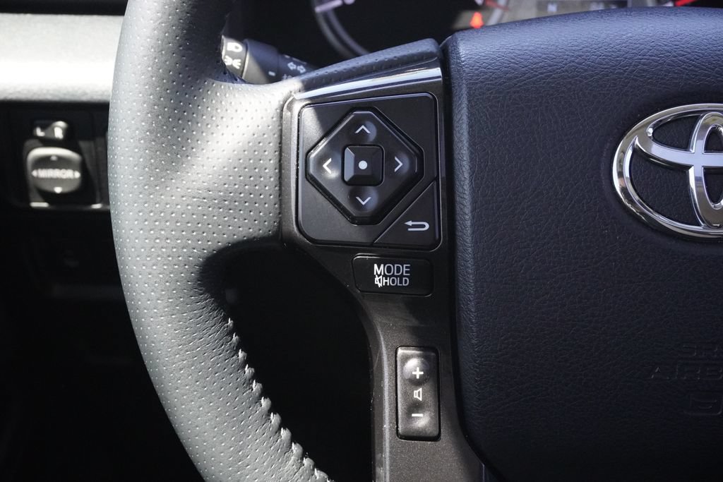 Used 2015 Toyota 4Runner Trail Premium AWD/4WD image 12