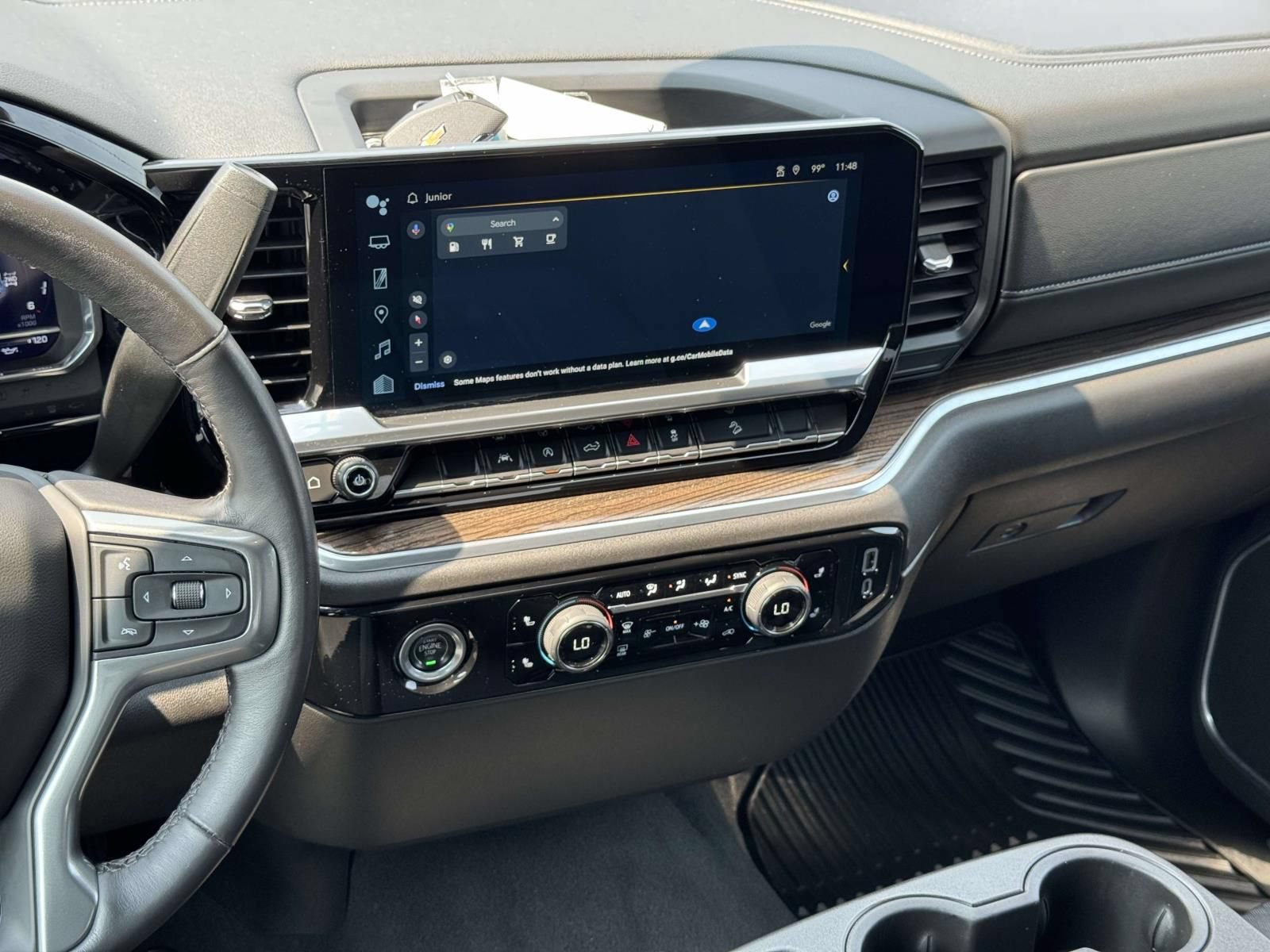 Used 2022 Chevrolet Silverado 1500 LT w/ Z71 Off-Road Package AWD/4WD image 3