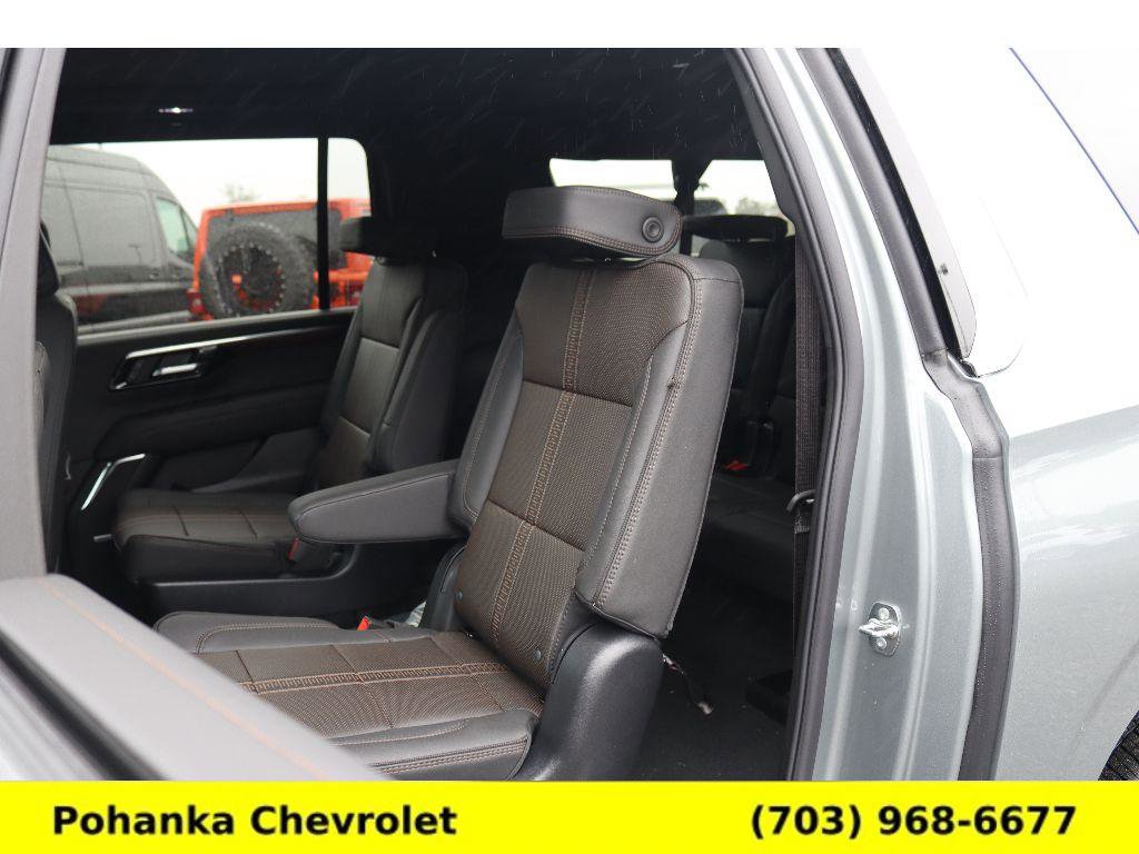New 2026 Chevrolet Suburban High Country w/ Sun And Tow Package image 19