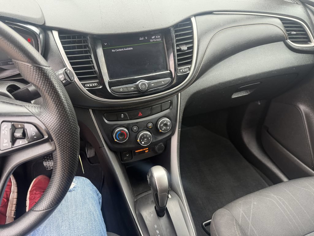 Used 2018 Chevrolet Trax LT AWD/4WD image 11