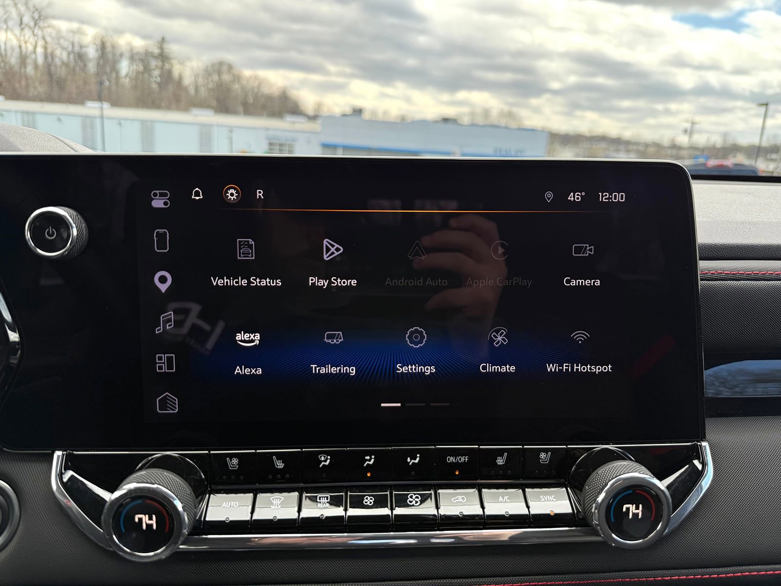 Used 2024 Chevrolet Colorado Z71 w/ Z71 Convenience Package 2 image 29