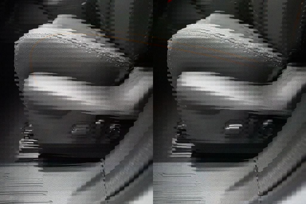 Certified 2025 Subaru Outback Wilderness image 30