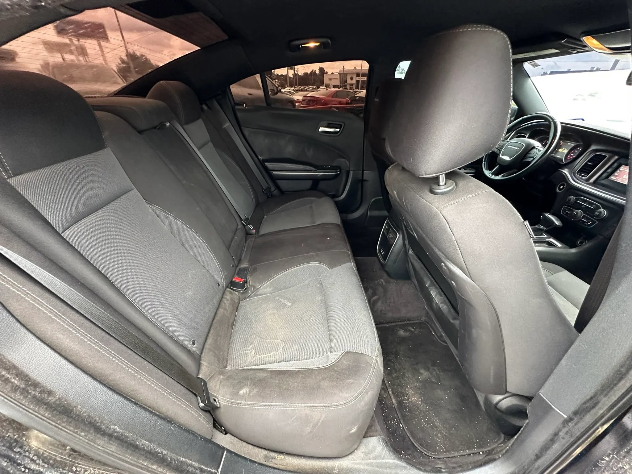 Used 2017 Dodge Charger SE RWD image 14