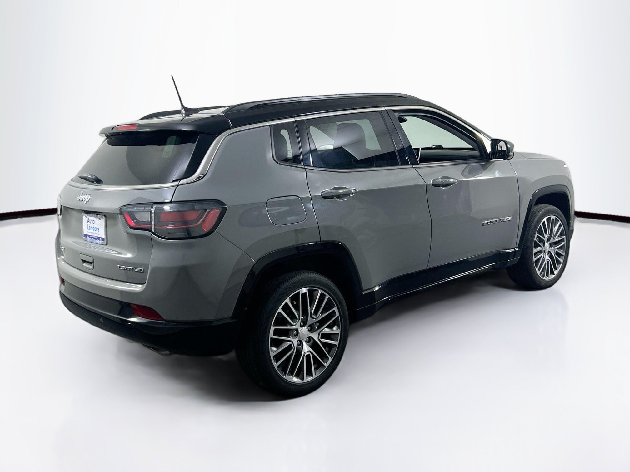 Used 2022 Jeep Compass Limited w/ Elite Group AWD/4WD image 5