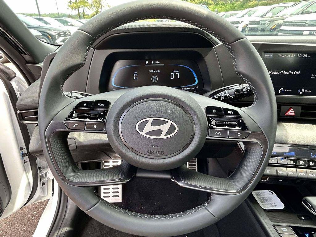 New 2026 Hyundai Elantra SEL Sport FWD image 31
