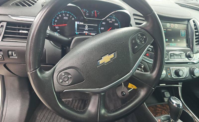 Used 2015 Chevrolet Impala LT FWD image 7