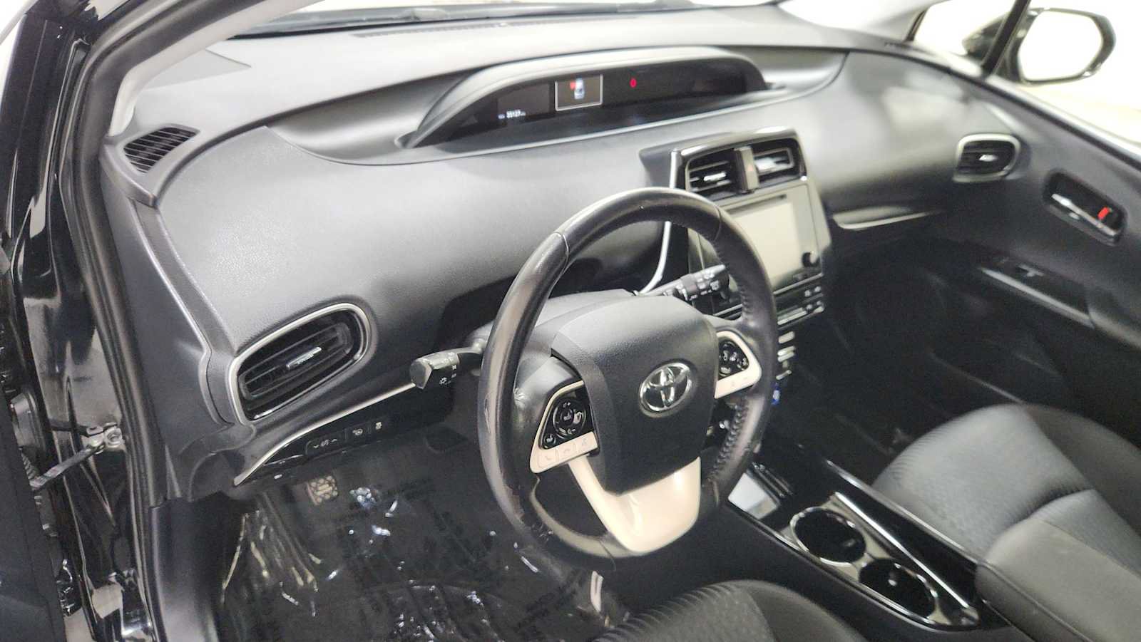 Certified 2018 Toyota Prius Three FWD image 12