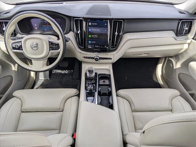 Used 2023 Volvo XC60 B5 Ultimate image 17