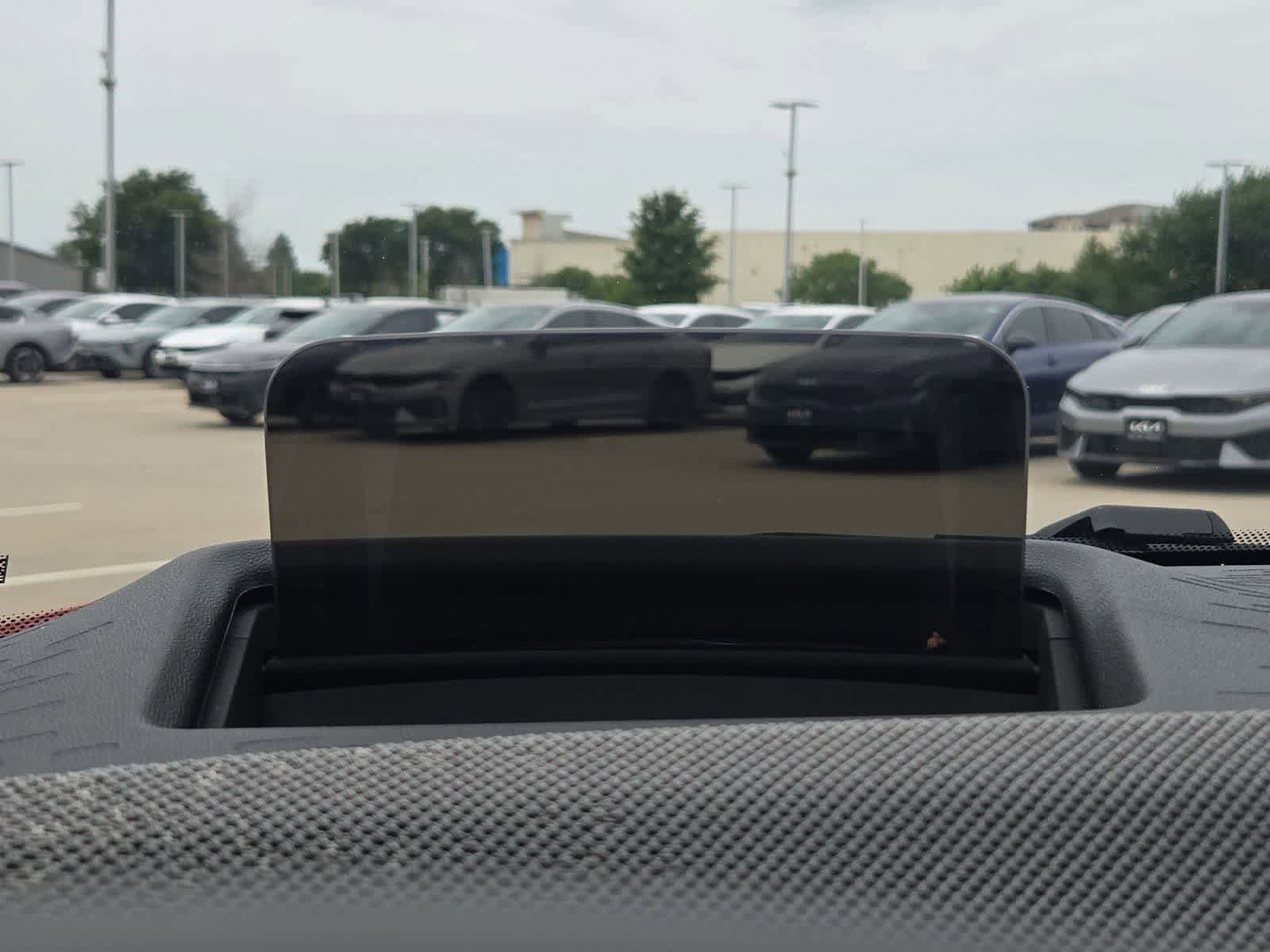 Used 2025 MINI Cooper 4-Door Hardtop FWD image 33