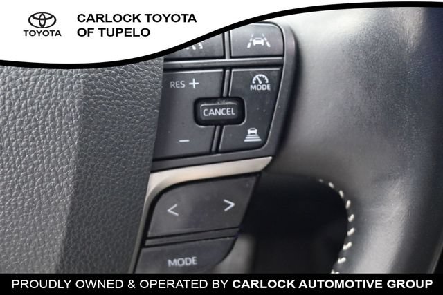 Used 2025 Toyota Camry SE w/ Convenience Package FWD image 27