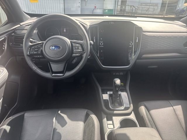 Used 2025 Subaru Forester Touring w/ Popular Package - Touring image 16