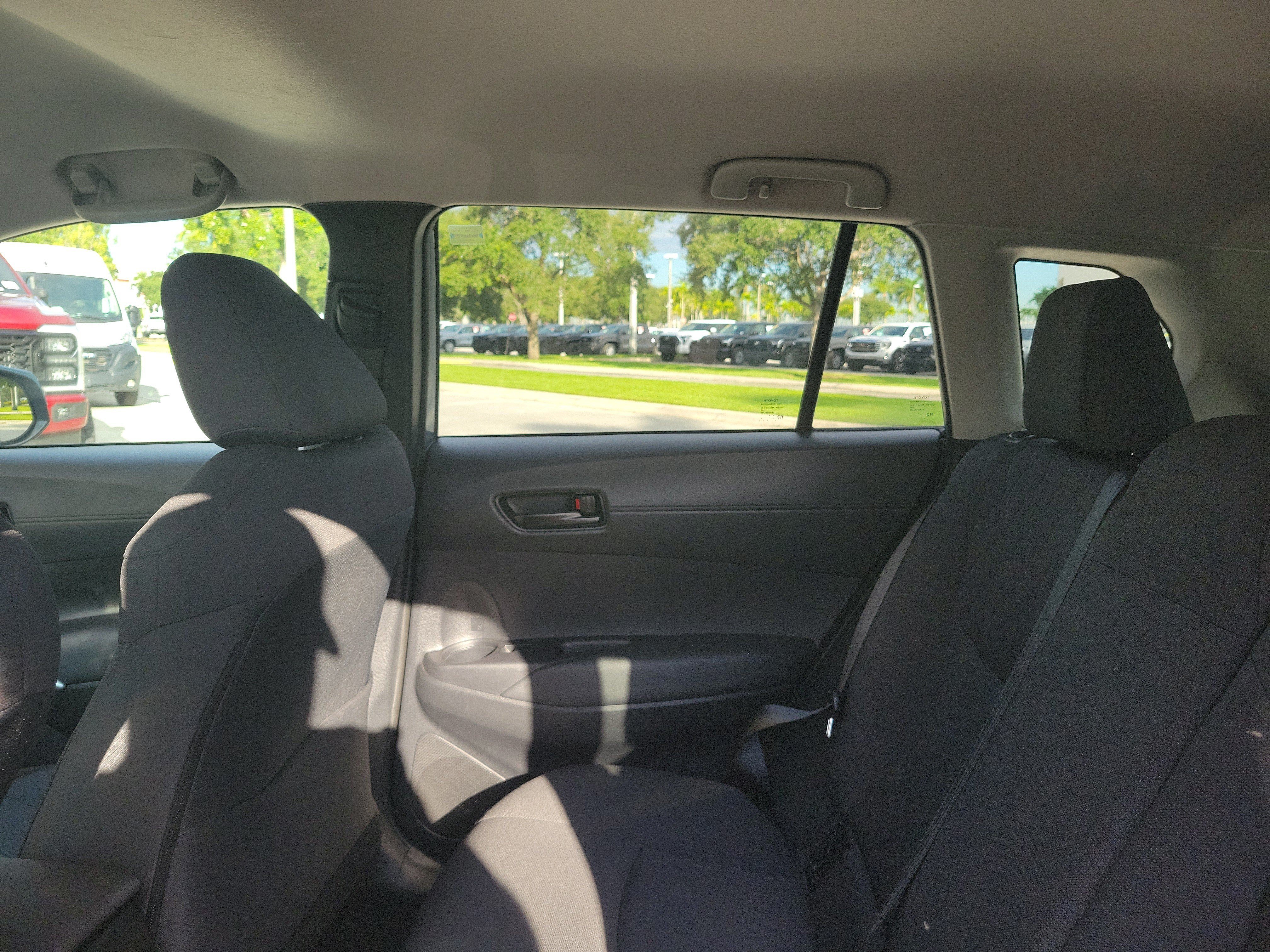 Used 2023 Toyota Corolla Cross LE FWD image 14