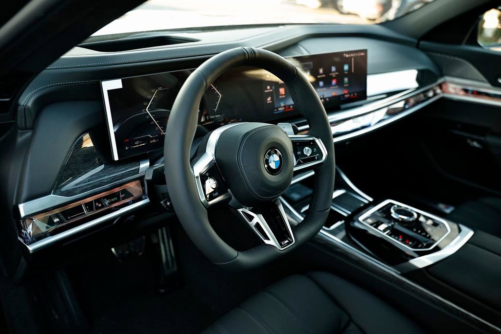 New 2026 BMW 740i w/ Executive Package image 19