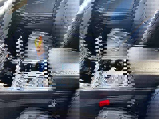 Used 2022 Ford Edge Titanium AWD/4WD image 16