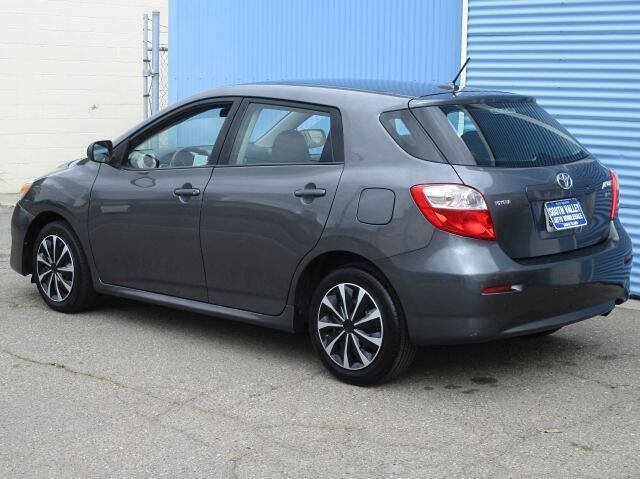 Used 2010 Toyota Matrix FWD image 4