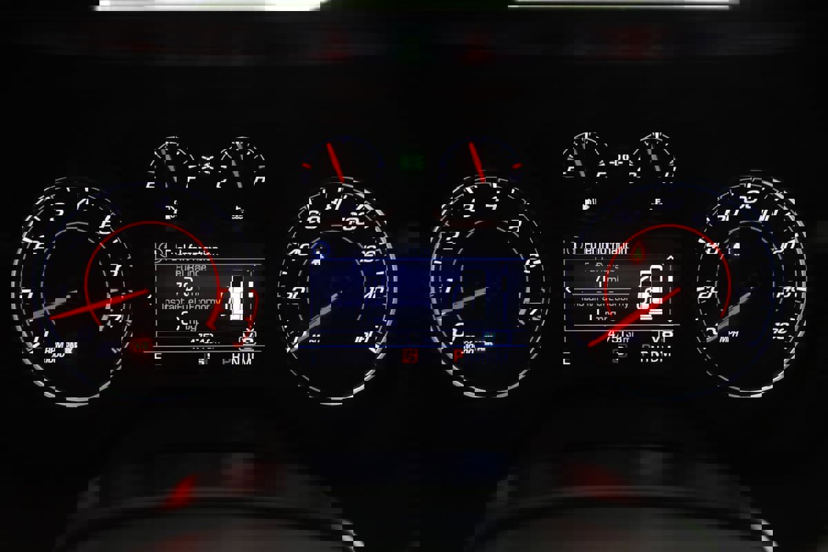 Used 2022 Chevrolet Camaro LT w/ RS Package RWD image 19