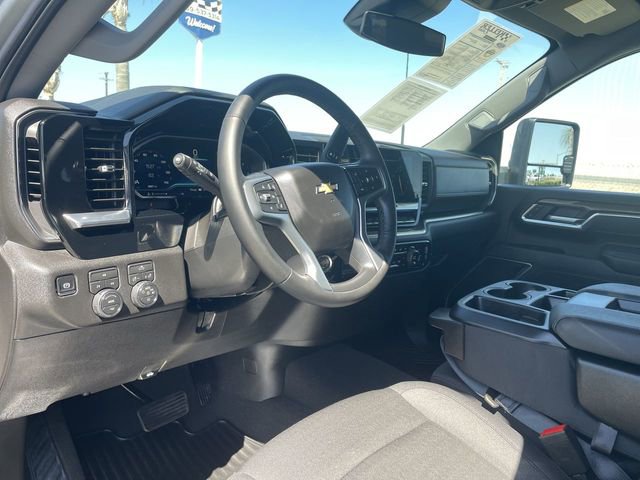 Used 2025 Chevrolet Silverado 2500 LT w/ Convenience Package image 10