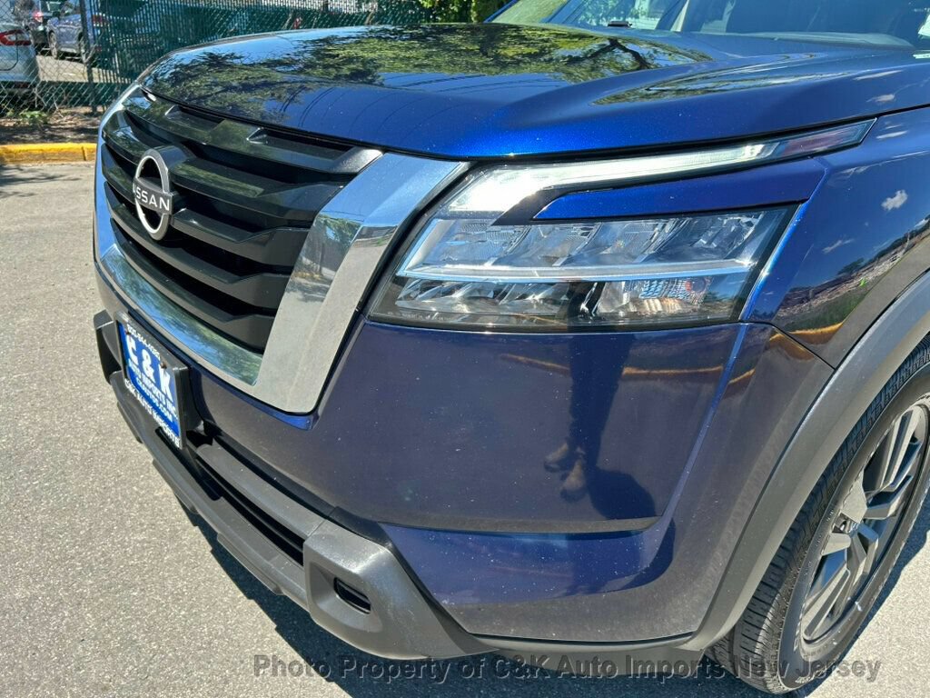 Used 2022 Nissan Pathfinder S AWD/4WD image 21