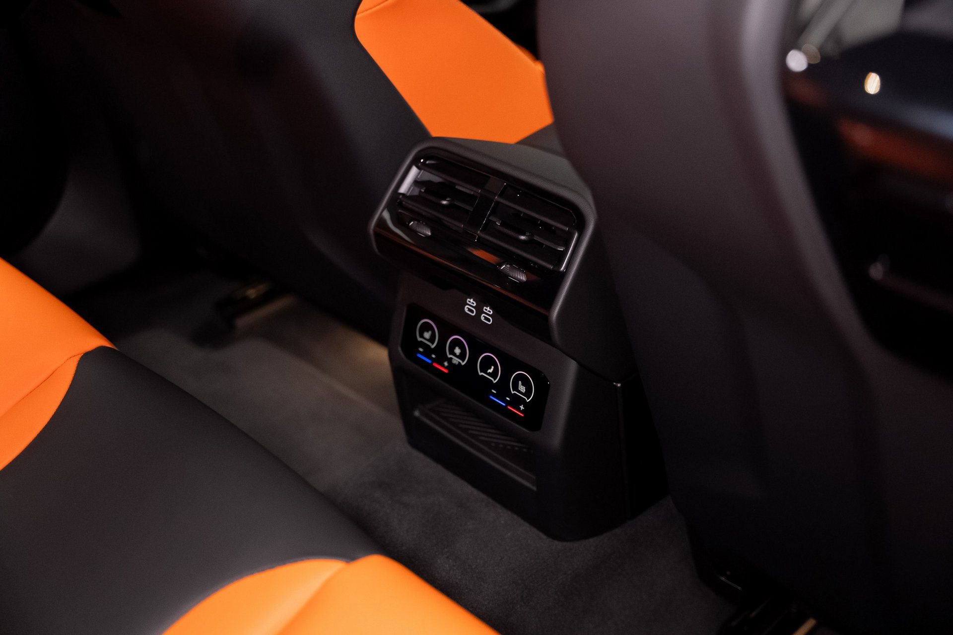 Used 2025 BMW M5 image 75