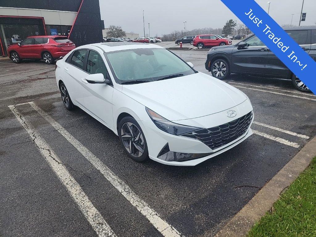 Used 2021 Hyundai Elantra Limited image 1