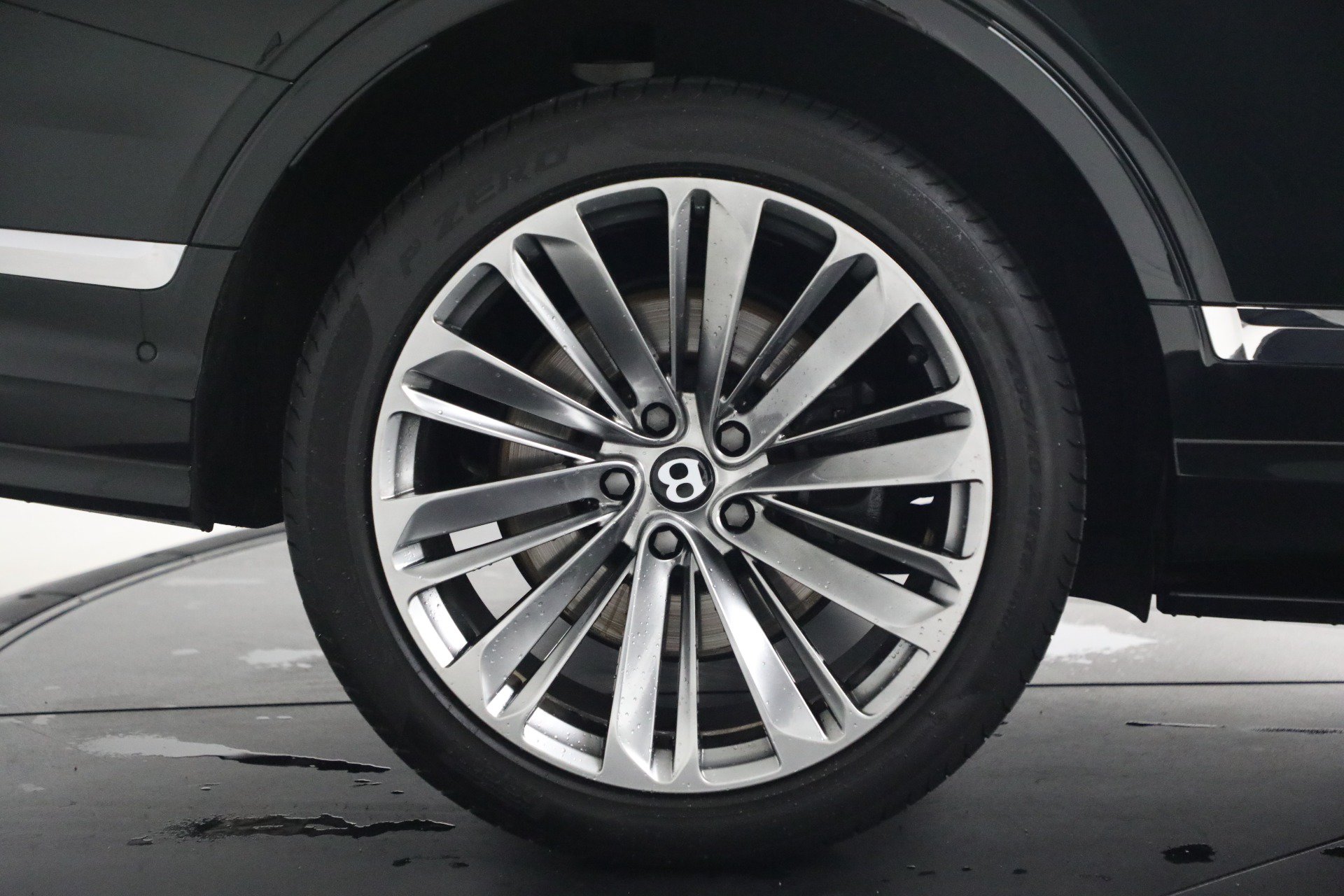 Certified 2021 Bentley Bentayga Speed AWD/4WD image 16