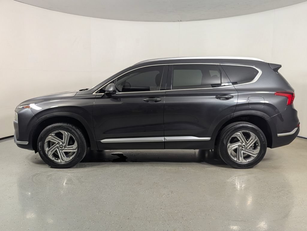 Certified 2022 Hyundai Santa Fe SEL w/ Cargo Package AWD/4WD image 4