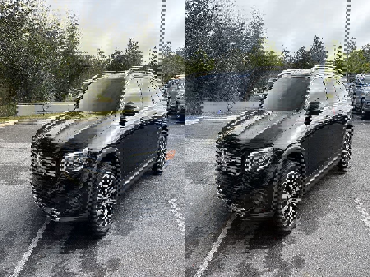 Used 2022 Mercedes-Benz GLB 250 image 4