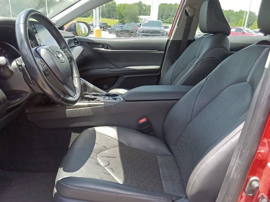 Used 2024 Toyota Camry XSE w/ Navigation Package FWD image 15