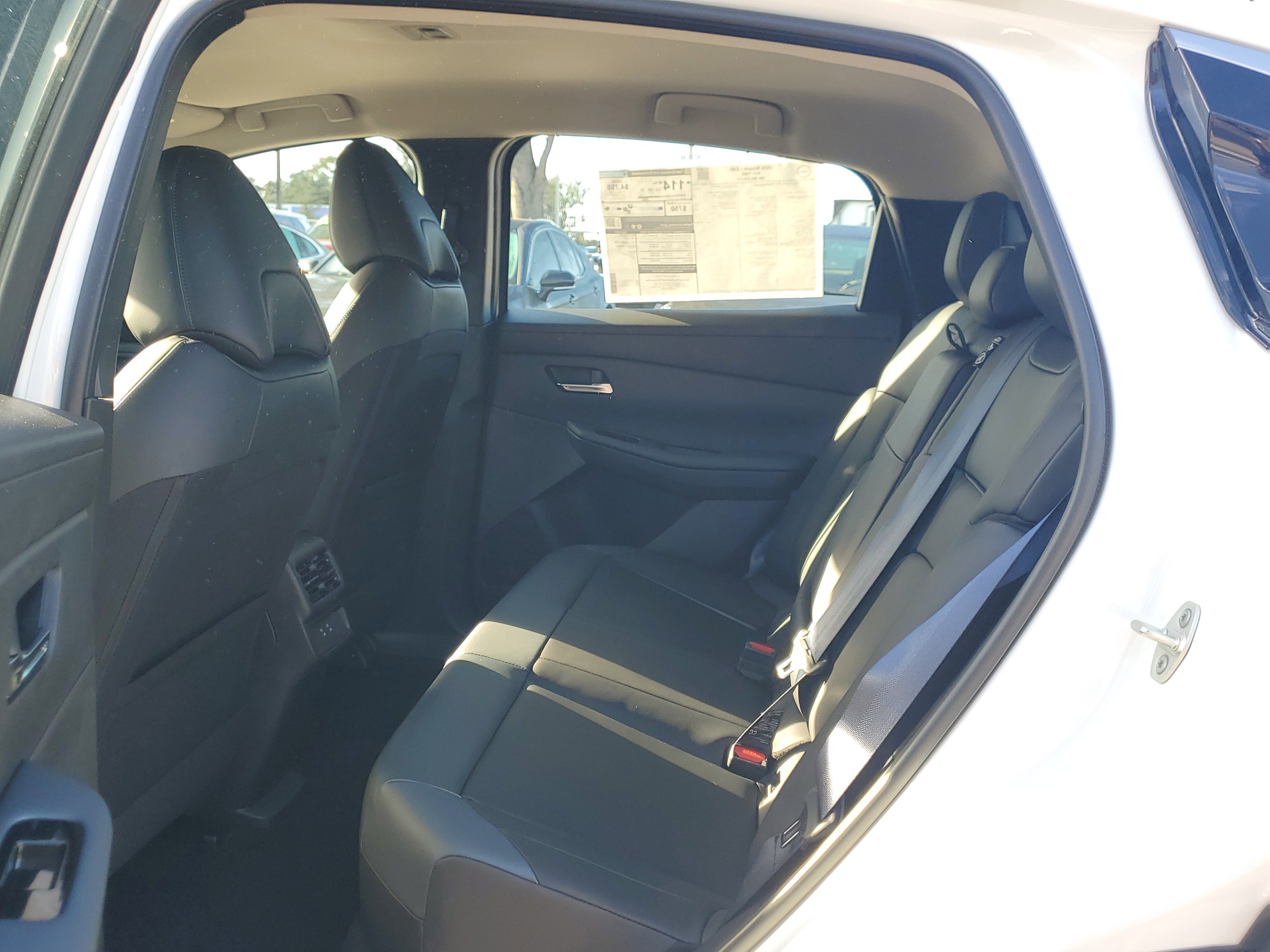 New 2026 Nissan Leaf SV+ w/ Floor Mat Package (SV+) image 8