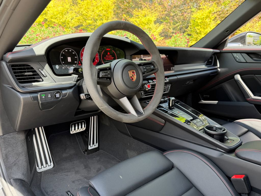 Used 2026 Porsche 911 Targa 4 GTS AWD/4WD image 15