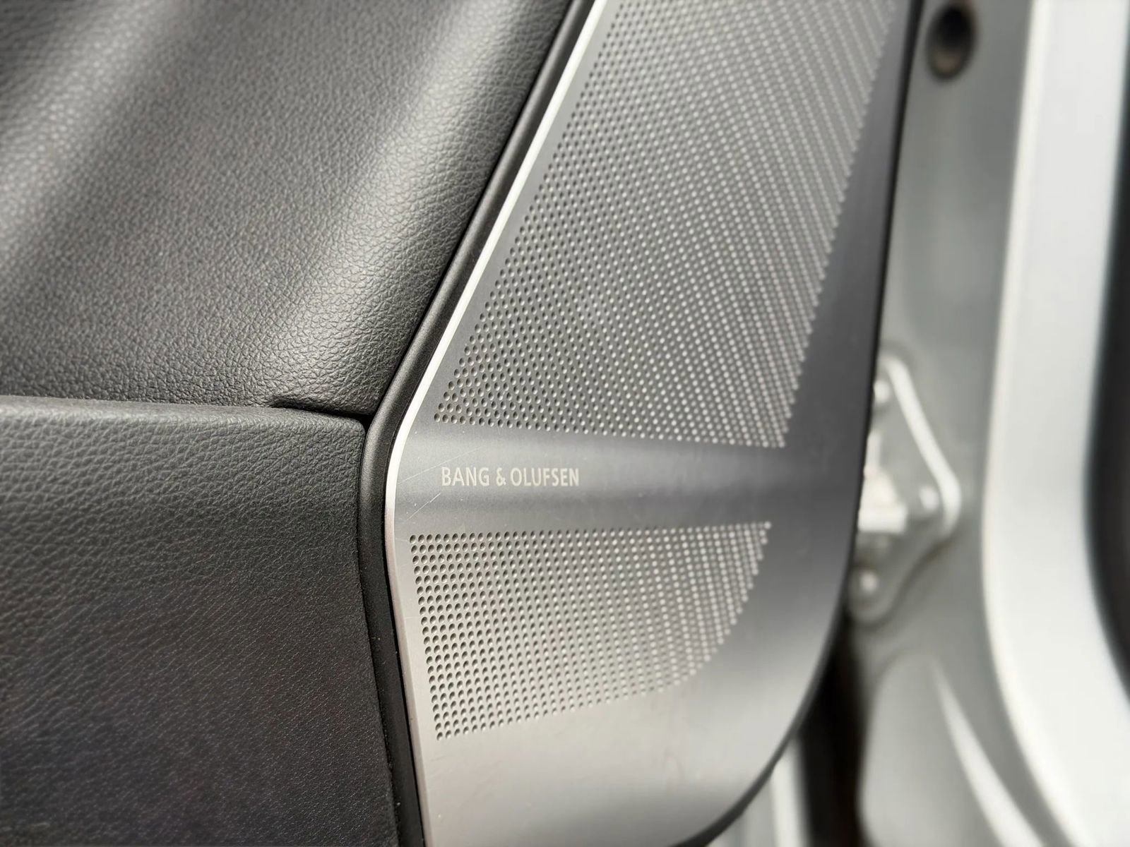 Used 2013 Mercedes-Benz ML 63 AMG 4MATIC image 22