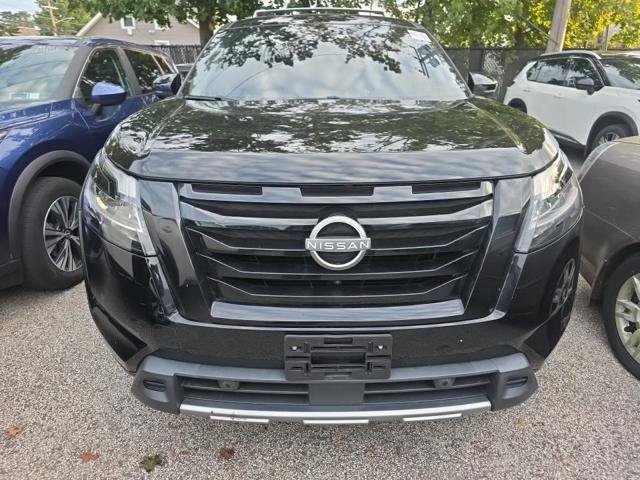 Used 2024 Nissan Pathfinder SL w/ SL Premium Package AWD/4WD image 5
