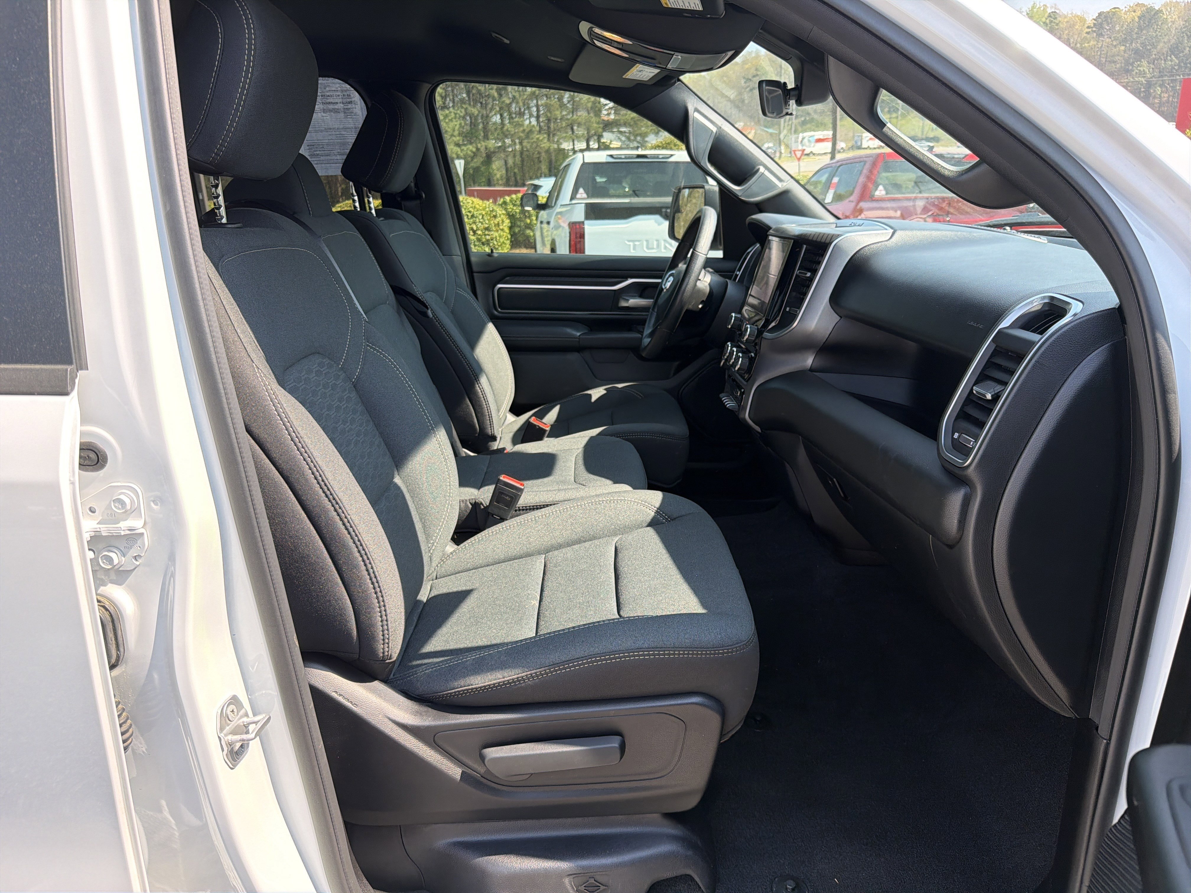 Used 2025 RAM 1500 Big Horn image 24
