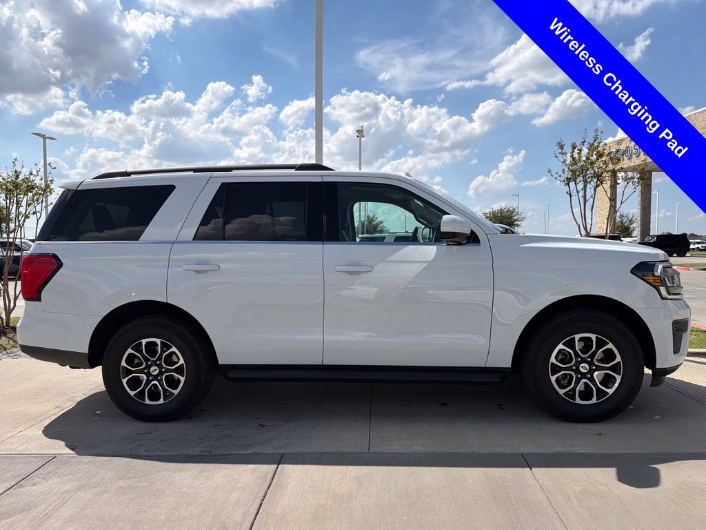Used 2024 Ford Expedition XLT AWD/4WD image 20