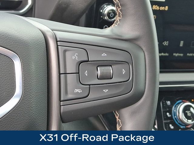 Used 2025 GMC Sierra 2500 AT4 w/ AT4 Premium Plus Package AWD/4WD image 8
