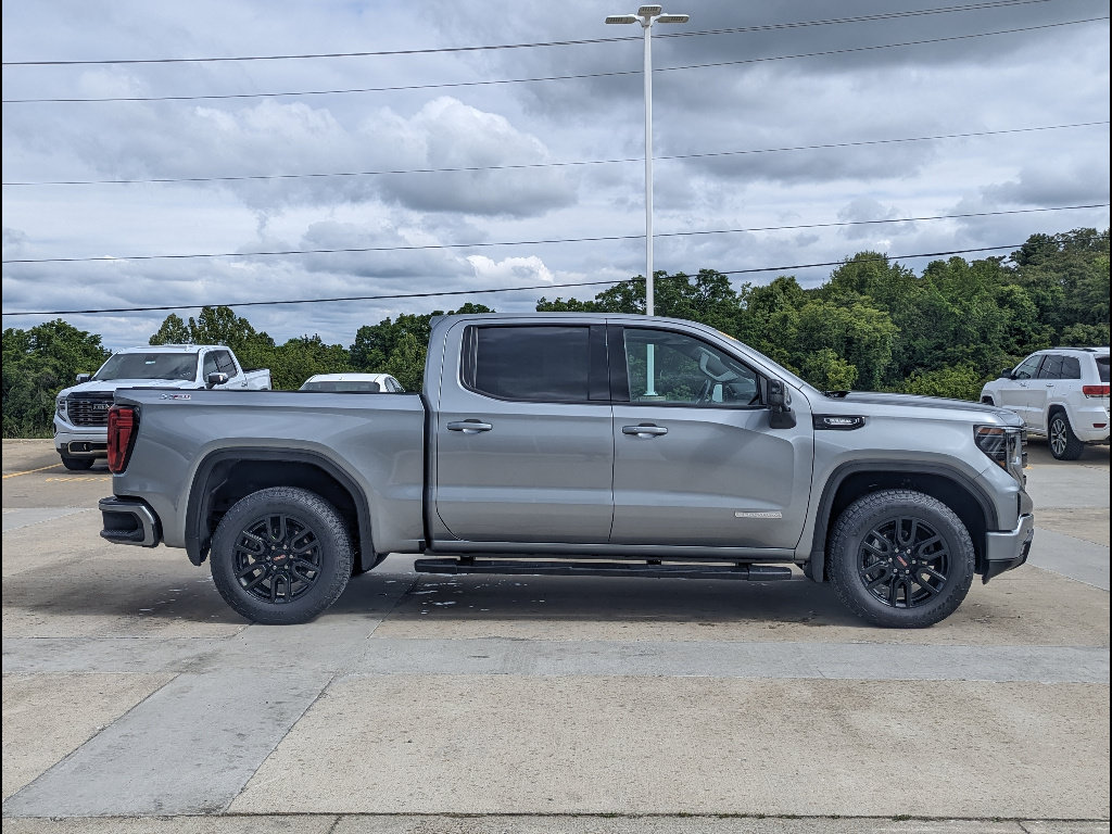 Used 2025 GMC Sierra 1500 Elevation w/ Elevation Premium Package AWD/4WD image 6