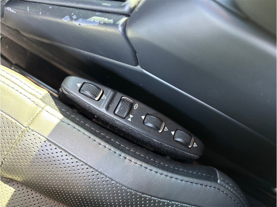 Used 2014 Mercedes-Benz G 63 AMG 4MATIC image 34