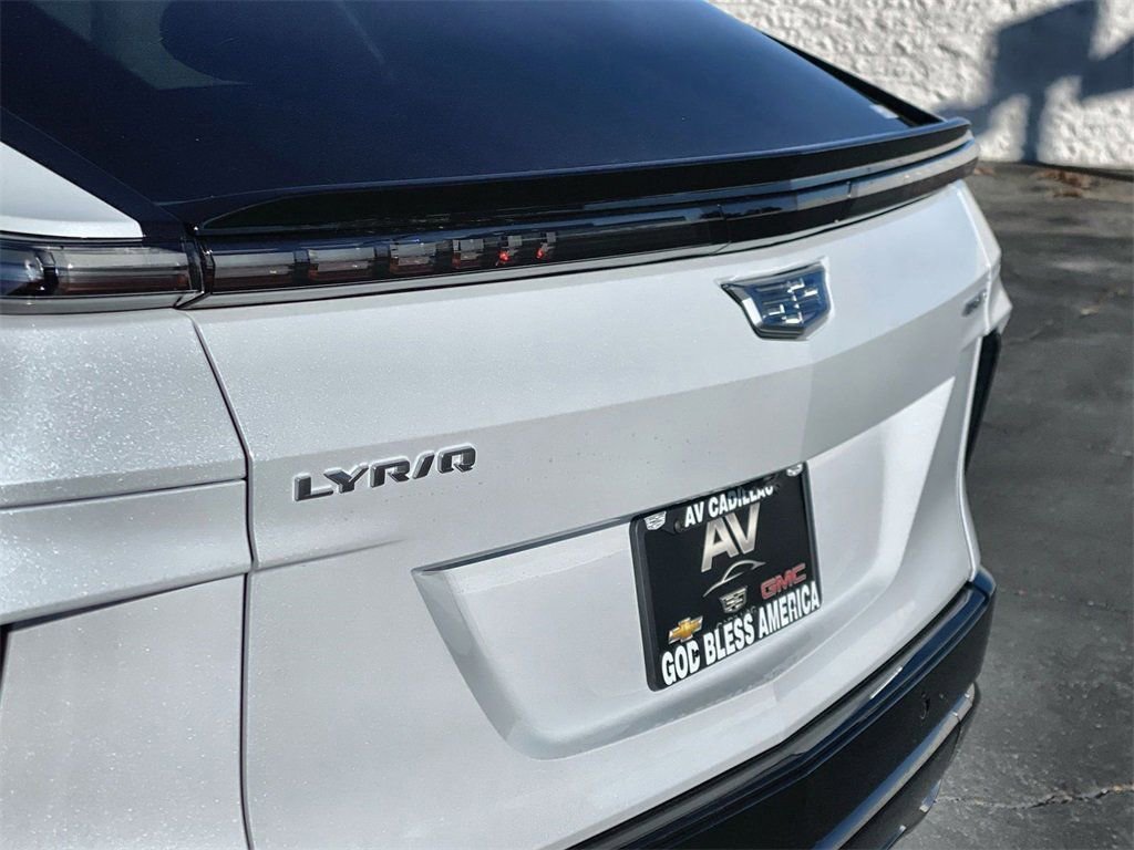 New 2026 Cadillac Lyriq Sport image 38