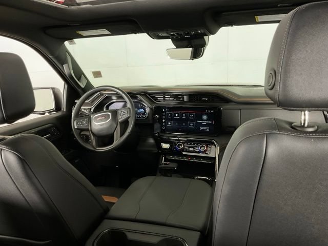 Used 2025 GMC Sierra 1500 AT4 w/ AT4 Premium Package AWD/4WD image 14