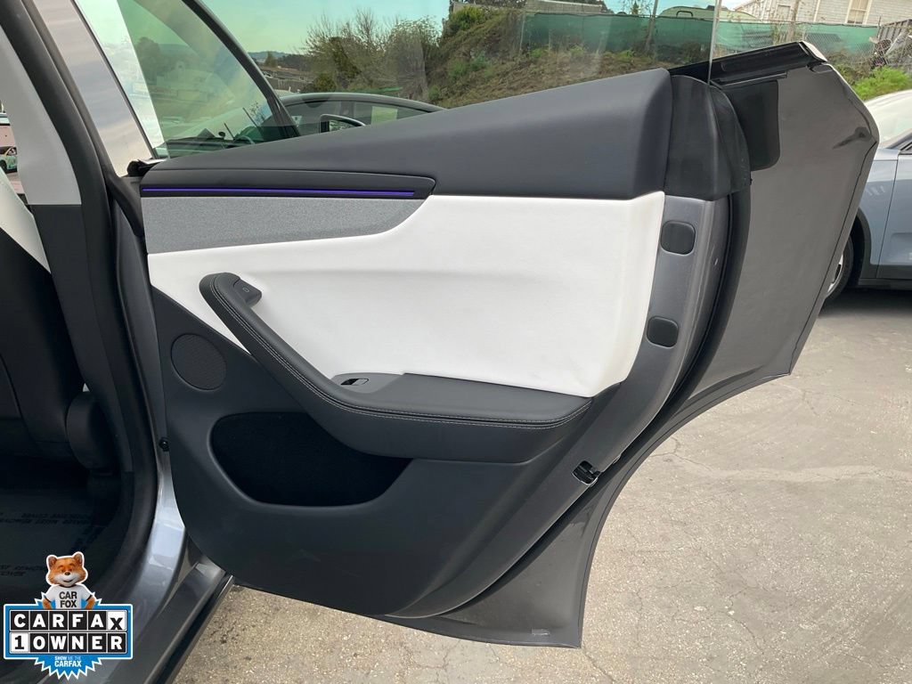 Used 2026 Tesla Model Y Long Range AWD/4WD image 59