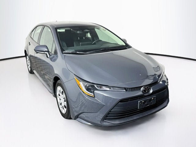 Used 2024 Toyota Corolla LE FWD image 3